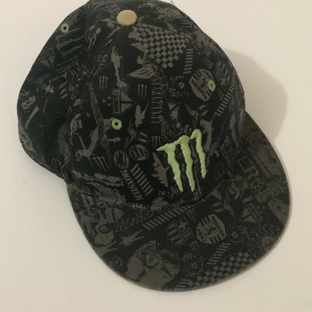 Monster Energy Men's 7-1/4 Black Gray Hat